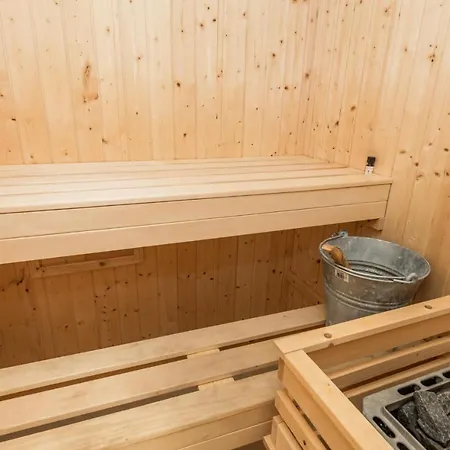 Casa vacanze In With Sauna Laurana