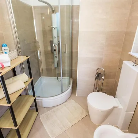 Vakantiehuis In With Sauna *