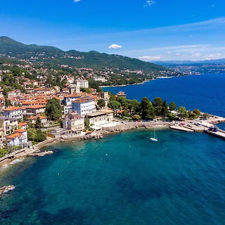 Dom wakacyjny In With Sauna Lovran